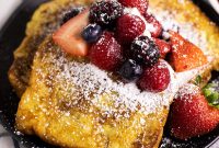 Cinnamon French Toast Recipe with Maple Syrup Glaze