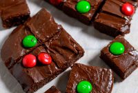 Decadent 4-Ingredient Chocolate Fudge