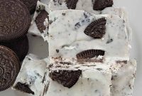 No-Bake 3-Ingredient Oreo Fudge Recipe