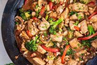 Peanut Chicken Stir-Fry Recipe with Vegetables