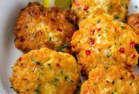 Crispy Shrimp Cakes Recipe with Lemon Aioli