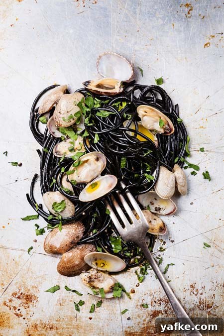 5 Shellfish Recipes: Clams, Oysters and Mussels 2 Spaghetti Vongole pasta with clams