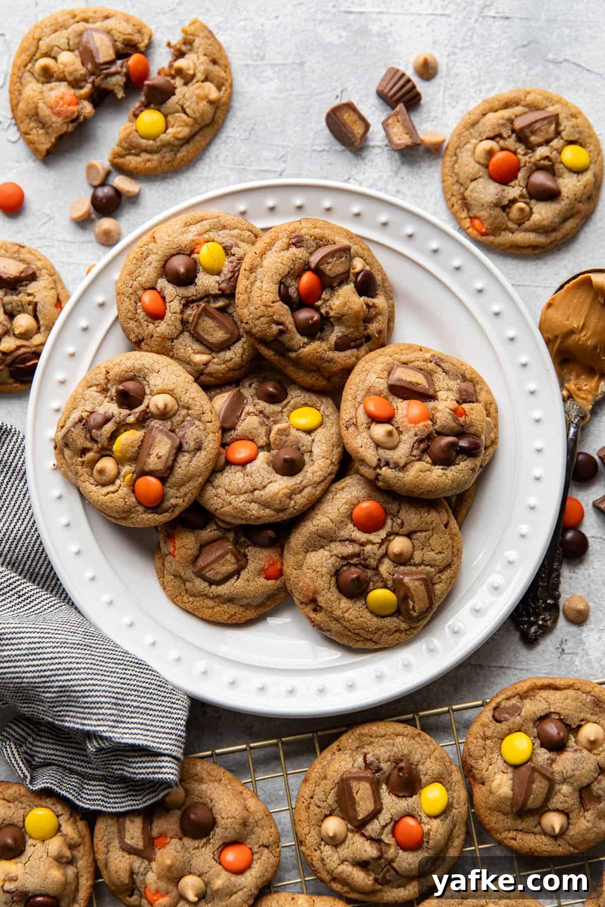 Cookies for Peanut Butter Lovers: Classic Recipe 2 Peanut Butter Lovers Cookies