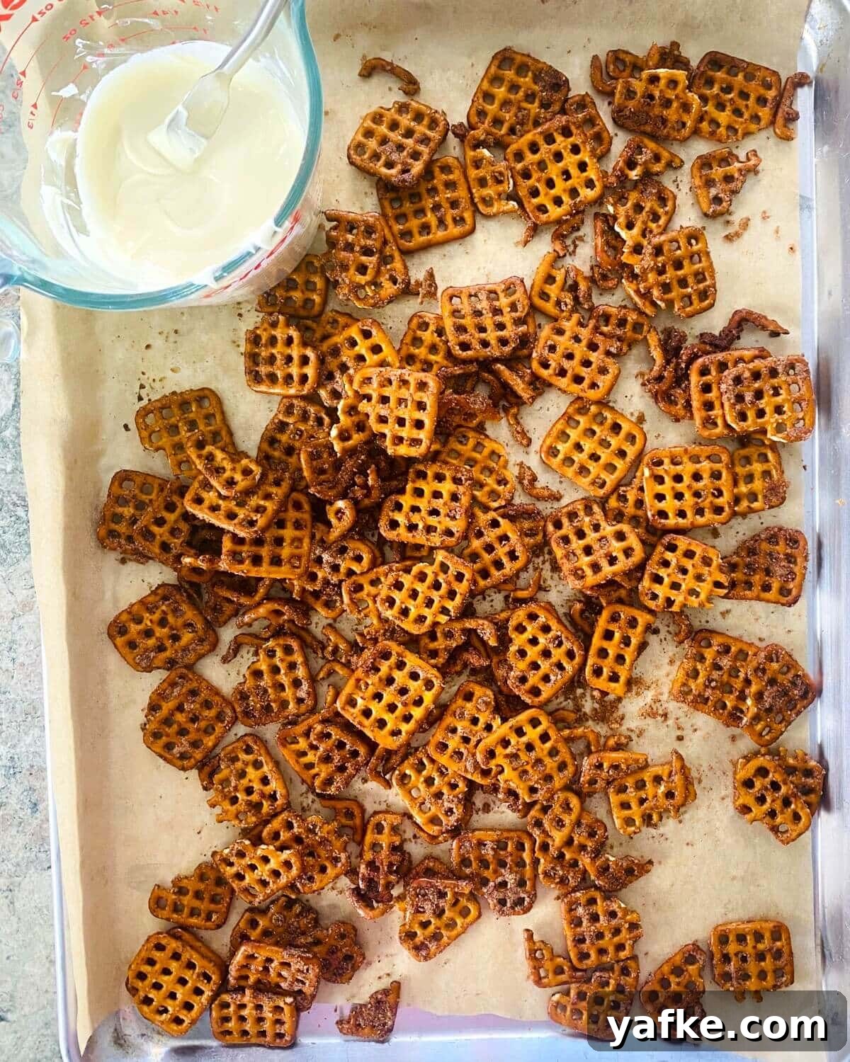 Pumpkin Spice Pretzels Drizzled with White Chocolate 8 baked pumpkin spiced pretzels.