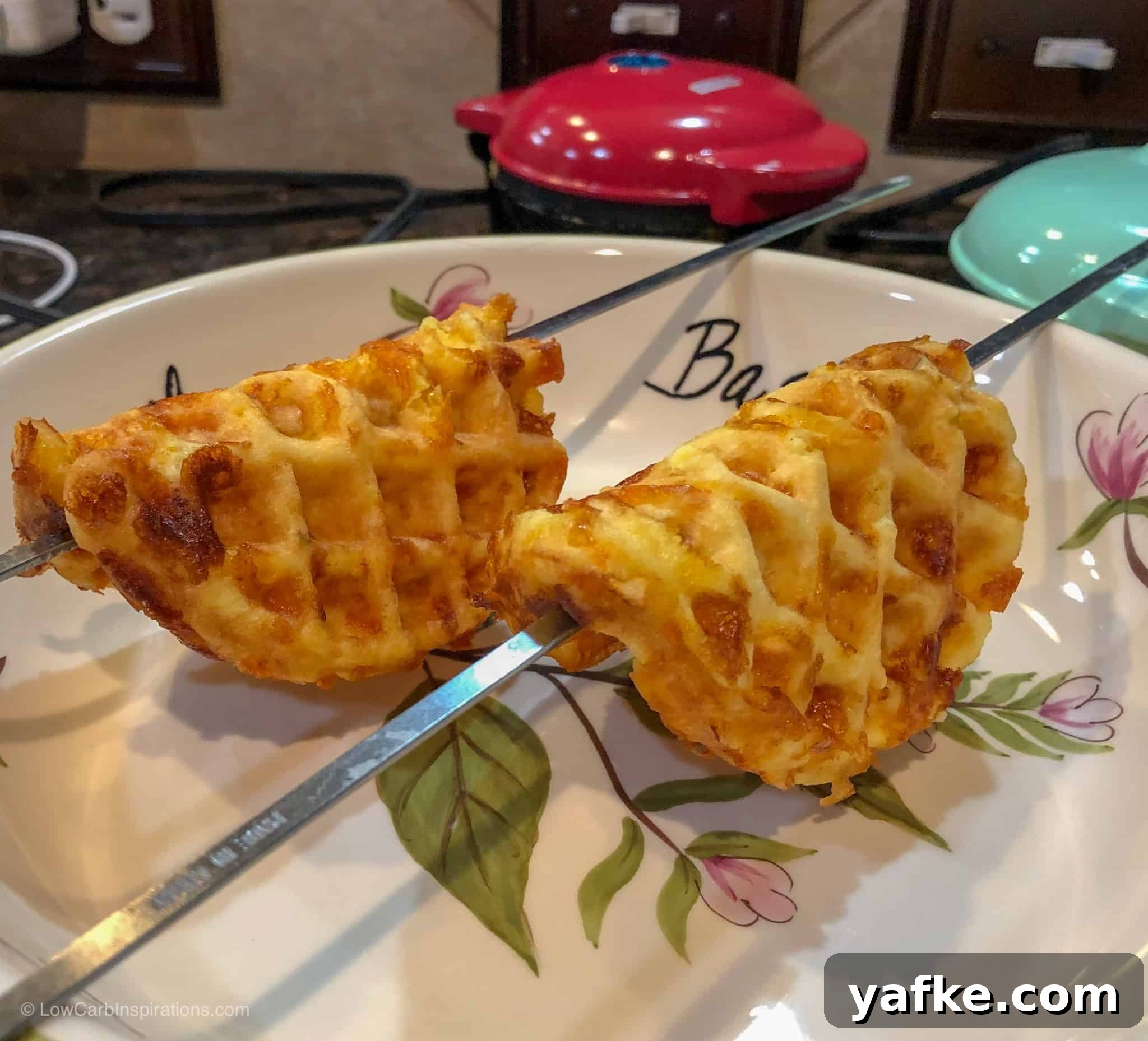 Keto Chaffle Tacos: Low-Carb Cheesy Waffle Shells 4 Keto Chaffle Tacos Recipe