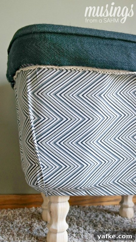 Transform Your Toy Box: DIY Paint, Stain and Storage Ideas 3 DIY Toy Box Makeover: How to turn an ugly plastic bin into a decorated toy box!