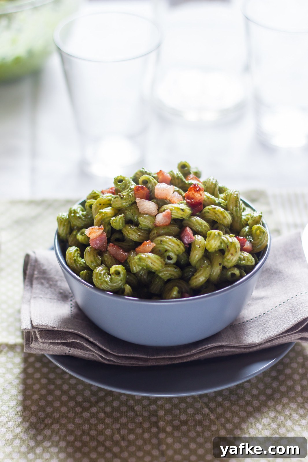 pasta con pesto di cavolo nero e mandorle pasta con pesto di cavolo nero e mandorle