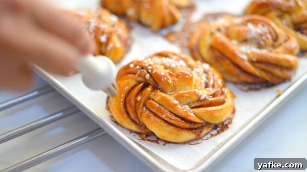 Classic Kanelbullar: Swedish Cinnamon Buns Recipe 11 glaze kanelbullar