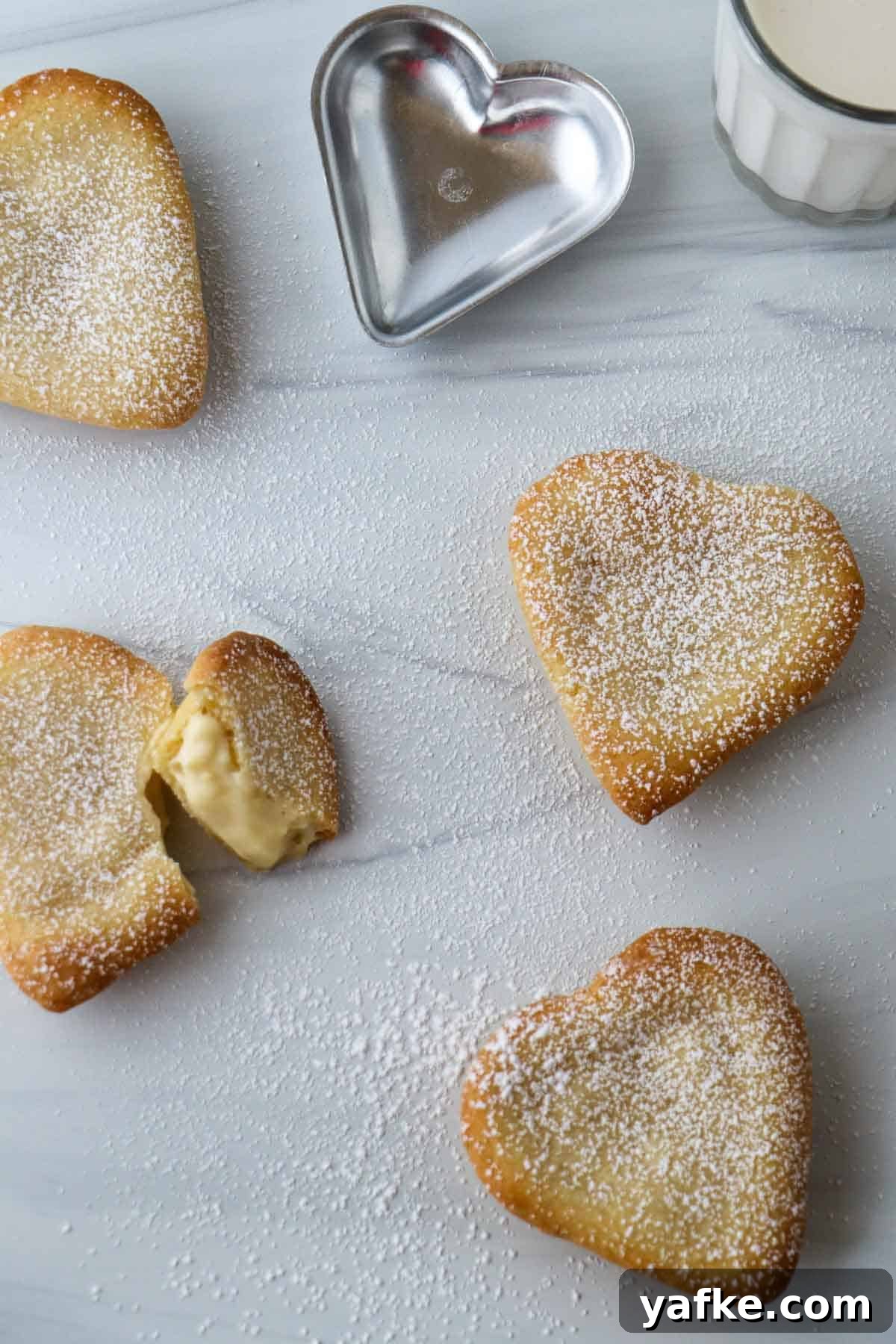 Vaniljhjärtan: Buttery Swedish Custard Heart Cookies 16 Close up of Swedish Custard Hearts
