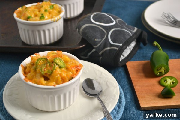 Baked jalapeno butternut mac and cheese Baked mac and cheese with jalapeno slices