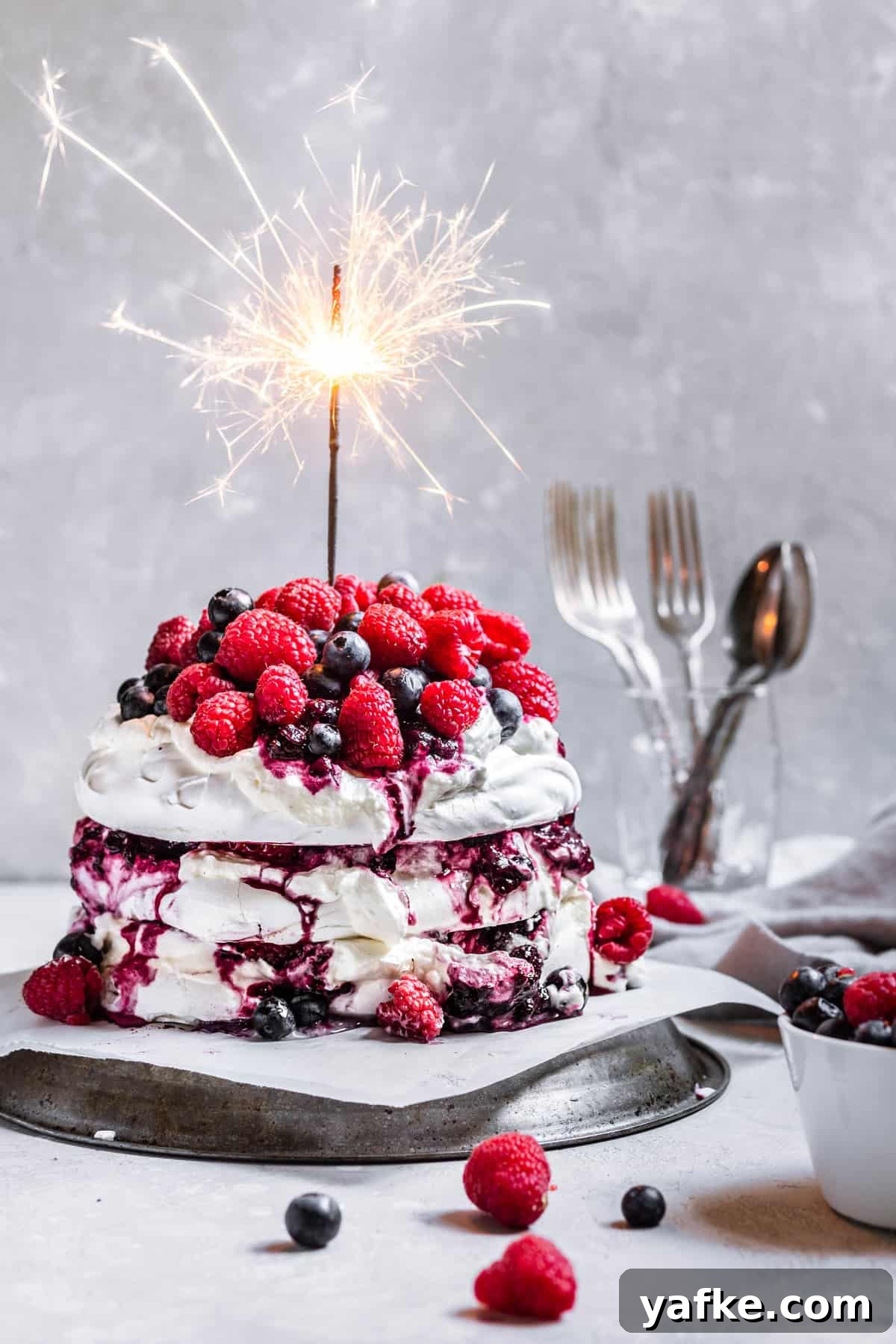 Berry Pavlova cake recipe