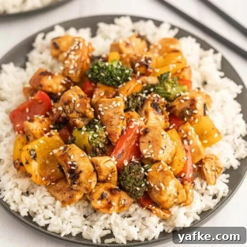 Low-Carb Chicken Recipes for Your Blackstone Griddle 13 Chicken and vegetables in a sesame sauce on rice.
